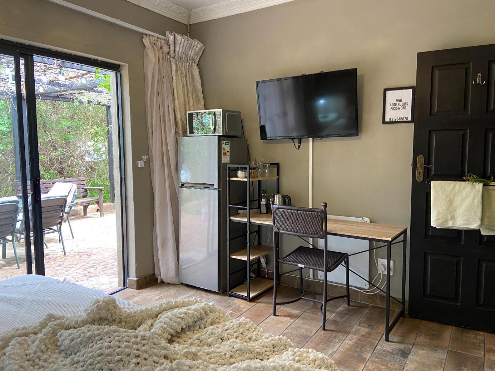 Aloe Guesthouse Klerksdorp Szoba fotó