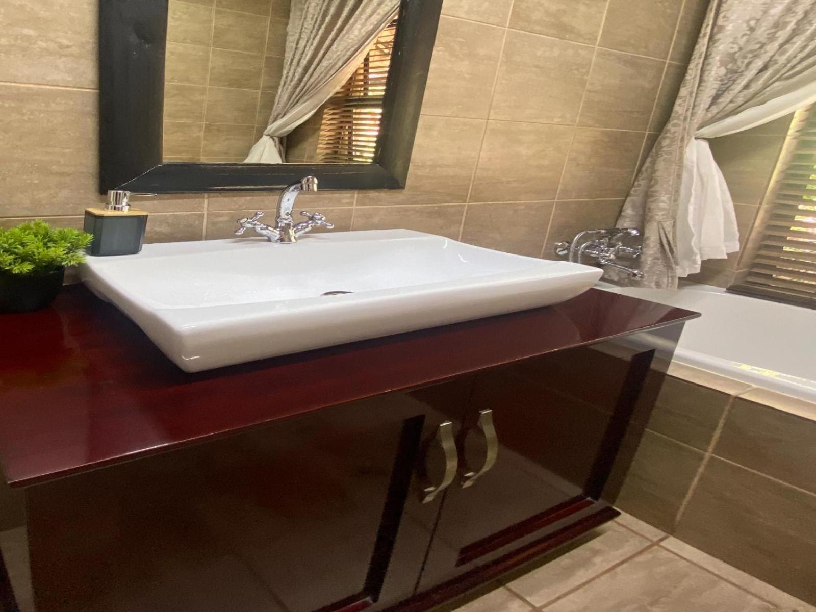 Aloe Guesthouse Klerksdorp Szoba fotó