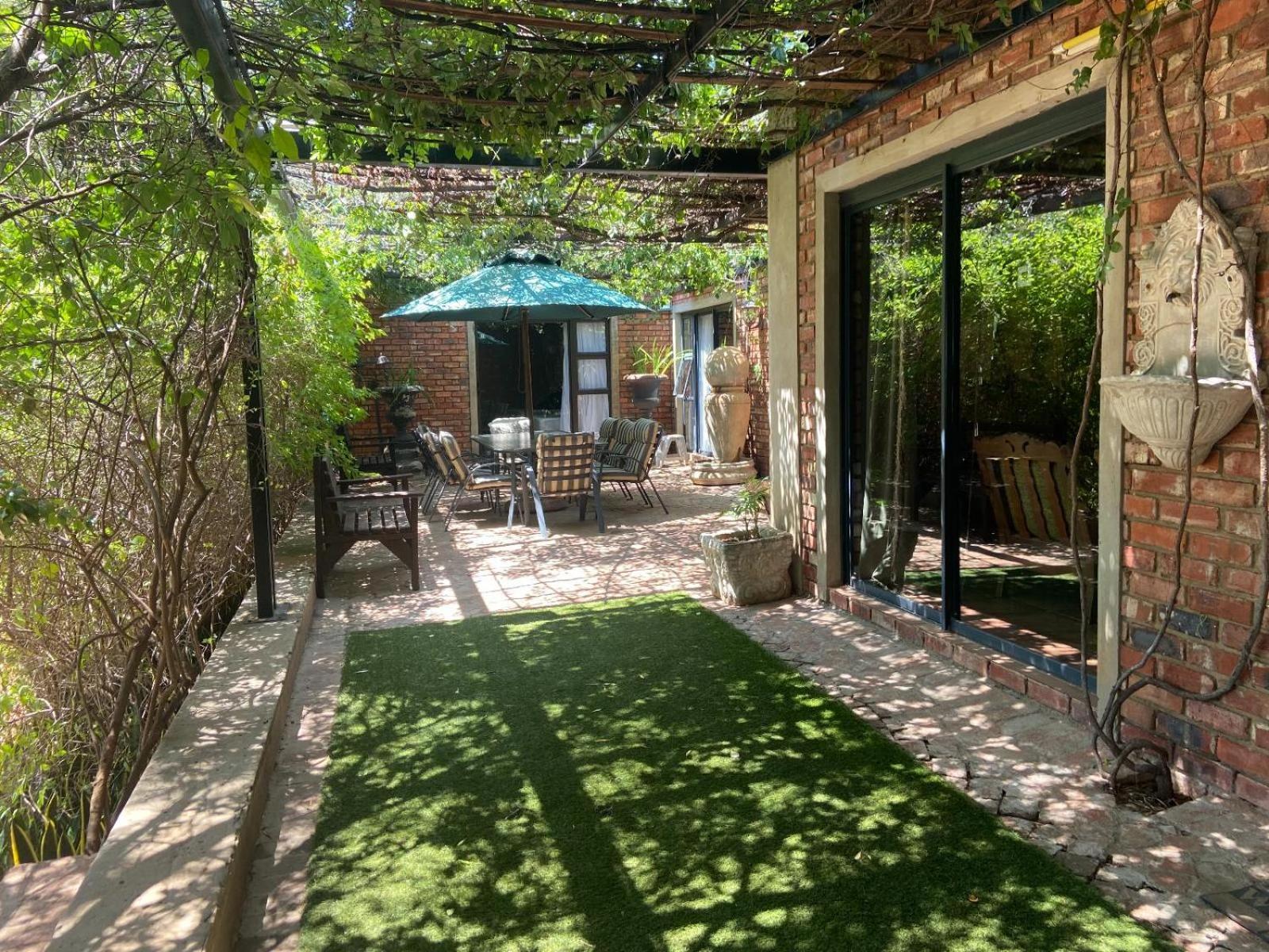 Aloe Guesthouse Klerksdorp Kültér fotó